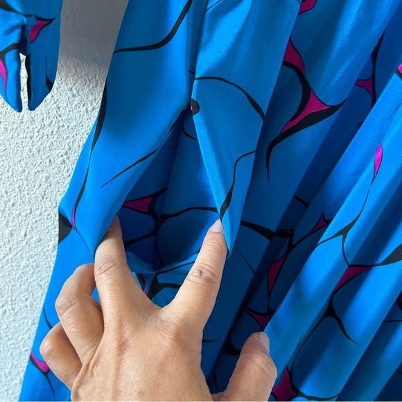 On The Rocks Vtg Dress Fit Sz Medium Blue Pink  3/4 Sleeves Cross Front Chest - Picture 7 of 12